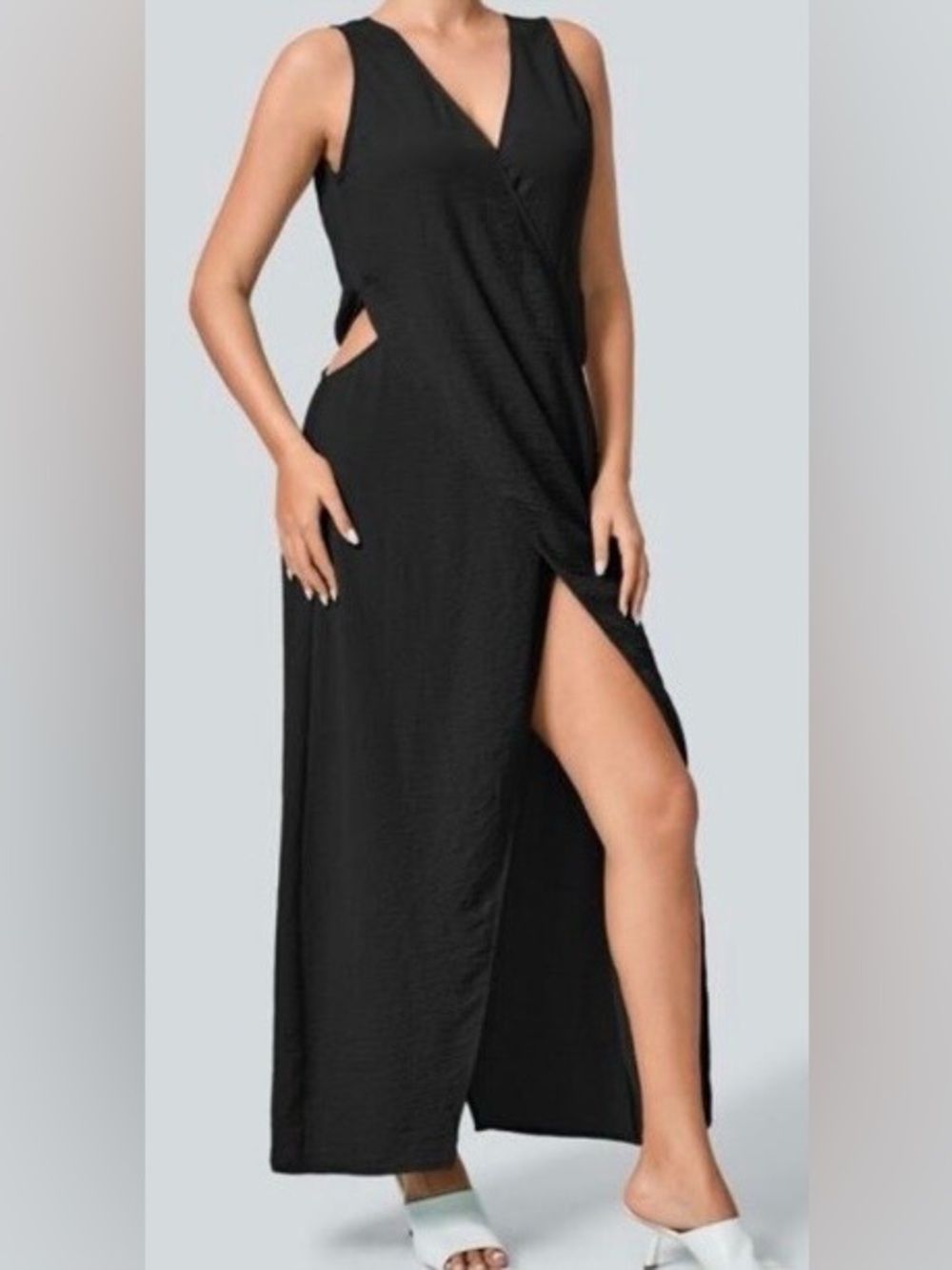 LARGE.  HALARA V NECK CUT OUT SLIT LINEN LIKE MAXI  DRESS